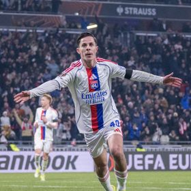 كريم بنزيما يخسر رقمه القياسي كأصغر هداف لأولمبيك ليون بأوروبا