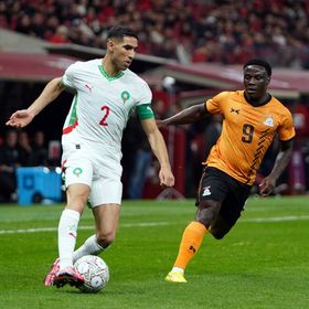 أشرف حكيمي يكشف موقفه من المشاركة أساسياً أمام تنزانيا