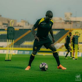 تفاصيل عرض فنربخشة لضم نغولو كانتي من الاتحاد السعودي