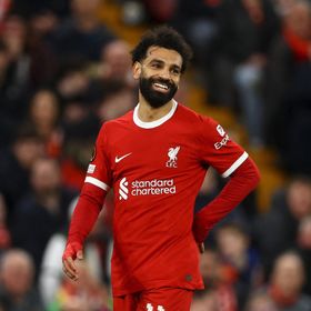 هل ينتقل محمد صلاح إلى برشلونة؟