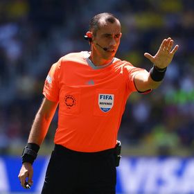 حكم باراغواياني لموقعة السعودية والأردن في نصف نهائي كأس العرب