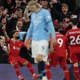 هالاند يحتاج 5 أهداف ضد مانشستر يونايتد لمعادلة محمد صلاح