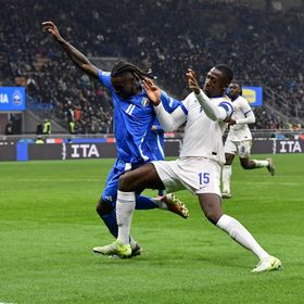 كوناتي يترك تشكيلة فرنسا للإصابة واستدعاء بافار