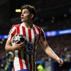 أتلتيكو مدريد يستعجل إنهاء مسلسل رحيل خوليان ألفاريز