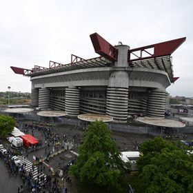 ميلان وإنتر يستحوذان رسمياً على ملعب سان سيرو