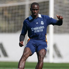 فيرلان ميندي يعود إلى تدريبات ريال مدريد بعد غياب 6 أشهر