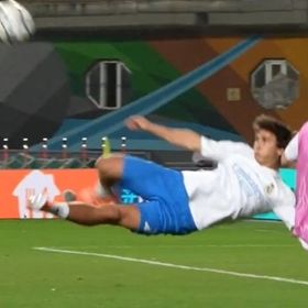 شاهد.. غونزالو يخطف الأضواء بكرة هوائية رائعة في تدريبات ريال مدريد