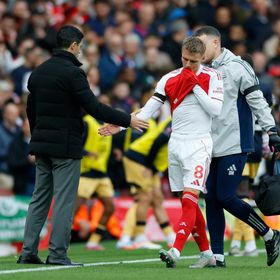 أوديغارد يغيب عن أرسنال حتى منتصف نوفمبر بسبب إصابة في الركبة