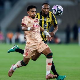 شاهد.. الخلود يستعد لنهائي كأس الملك بفرض التعادل على الاتحاد