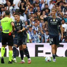 إيقاف هويسن مدافع ريال مدريد مباراة واحدة بعد طرد سوسيداد