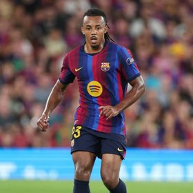 كوندي يمنح فليك الأمل بعد أسبوع عصيب لبرشلونة