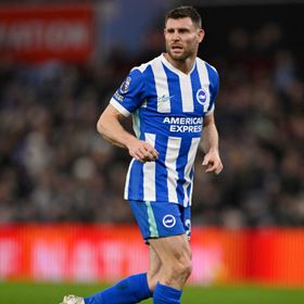 جيمس ميلنر يعادل الرقم القياسي في الدوري الإنجليزي بـ653 مباراة