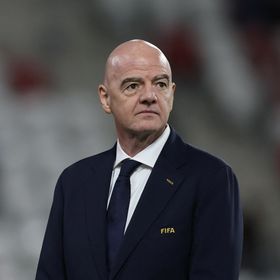 شهر أمام لاعب سويسري سابق لتحدي إنفانتينو في انتخابات "فيفا"