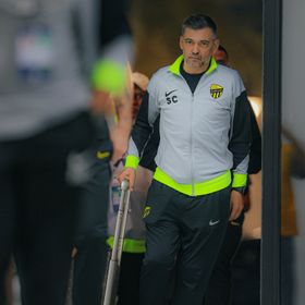 بعد الاتحاد.. سيرجيو كونسيساو يفتح باب العودة إلى أوروبا