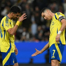 الهلال يتحرك لفسخ عقد لاجامي مع النصر من أجل مونديال الأندية