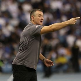 الزمالك يشكر المدرب الفائز بالدوري المصري ويتفق مع رازوفيتش