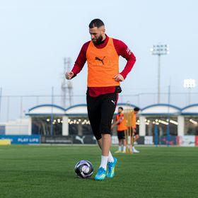 بنزيما لا يستبعد عودته إلى منتخب فرنسا مع زيدان.. ويخذل ليون