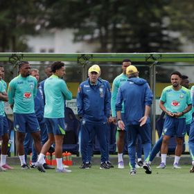 مدرب برازيلي يشكك بأنشيلوتي ونجاح المنتخب في كأس العالم 2026