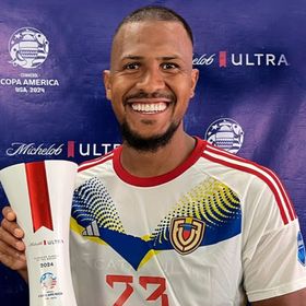 روندون أفضل لاعب في مباراة فنزويلا والإكوادور بكوبا أميركا