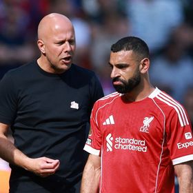 سلوت يلمّح إلى أن محمد صلاح لعب مباراته الأخيرة مع ليفربول