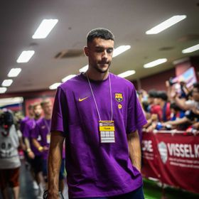 حارس برشلونة: عودة ميسي؟.. آمل أن أتمكن من اللعب معه