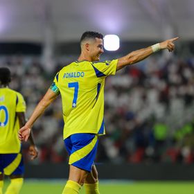 رونالدو يحاول نسيان أزمة البرتغال بالاقتراب من الهدف الألف مع النصر