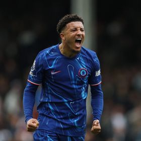 أستون فيلا يمد طوق النجاة لـ"سانشو" قبل نهاية الميركاتو