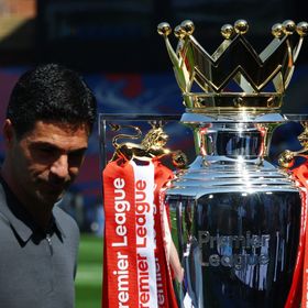 شاهد.. أرسنال ينهي رحلة الأحلام بفوز على بالاس ويتسلم كأس الدوري الإنجليزي
