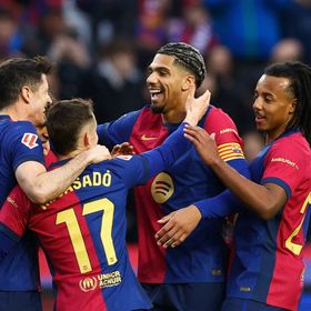 برشلونة يسحق ريال سوسيداد ويستعيد صدارة الدوري الإسباني