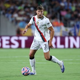 مانشستر سيتي يتوصل لاتفاق مبدئي مع روبن دياز لتوقيع عقد جديد