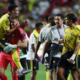 شاهد.. رغم طرد ماني فيليكس يقود النصر إلى نهائي كأس السوبر السعودي