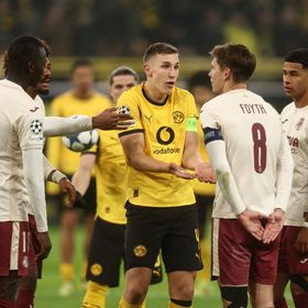 جمهور بوروسيا دورتموند يشن هجوماً لاذعاً على "الكرة الإسبانية"