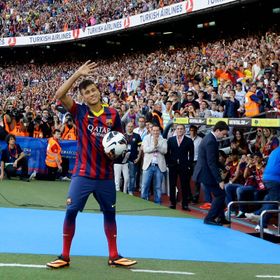 قبل رودري.. كيف أفسد برشلونة صفقات تاريخية للغريم ريال مدريد؟