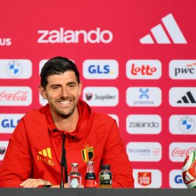 ريال مدريد يخطط لتمديد عقد كورتوا بعد نهاية الميركاتو