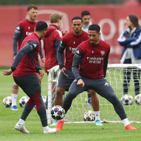 هل يستفيد أرسنال من هشاشة دفاع باريس سان جيرمان وبايرن ميونيخ؟