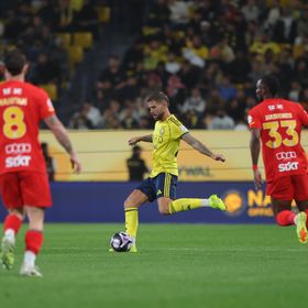 إينييغو مارتينيز "يفتقد" برشلونة.. فهل يرحل عن النصر السعودي؟