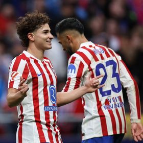 ديكو يكشف حقيقة مفاوضات برشلونة مع خوليان ألفاريز