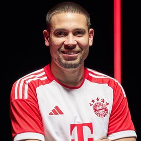 رافاييل غيريرو إلى بايرن ميونيخ من بوروسيا دورتموند