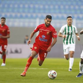 الوداد يفوز على الدفاع الحسني ويتصدر الدوري المغربي مؤقتاً