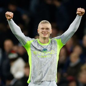 مانشستر سيتي يواصل مطاردة أرسنال بفوز كبير على كريستال بالاس