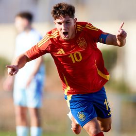 عمره 15 عاماً.. "بيدري الجديد" يخطف الأضواء في أكاديمية برشلونة