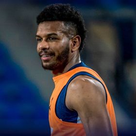 جاهز للديربي.. الهلال يعلن عودة البليهي للتدريبات الجماعية