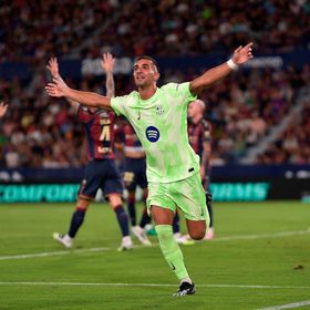 لجنة الحكام الإسبانية تعترف بخطأ استفاد منه برشلونة