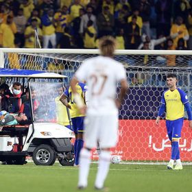 النصر السعودي يكشف مدة غياب الحارس أوسبينا بعد إصابته في ديربي الرياض