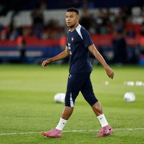 القلق يتلاشى.. عودة مبابي وكوناتي لتدريبات فرنسا