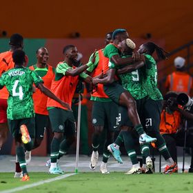 نيجيريا تنهي مغامرة أنغولا وتصعد لنصف نهائي كأس أمم إفريقيا
