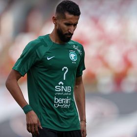 إصابة في مفصل الكتف لقائد منتخب السعودية قبل كأس العالم 