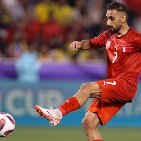 البحرين تحيي آمالها بالتأهل بعد فوز متأخر على ماليزيا بكأس آسيا 