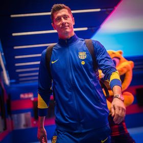 كانسيلو أساسياً.. تشكيلة برشلونة في مهمة استعادة الصدارة