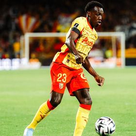 بمشاركة عبد الحميد.. لانس يبلغ ثمن نهائي كأس فرنسا